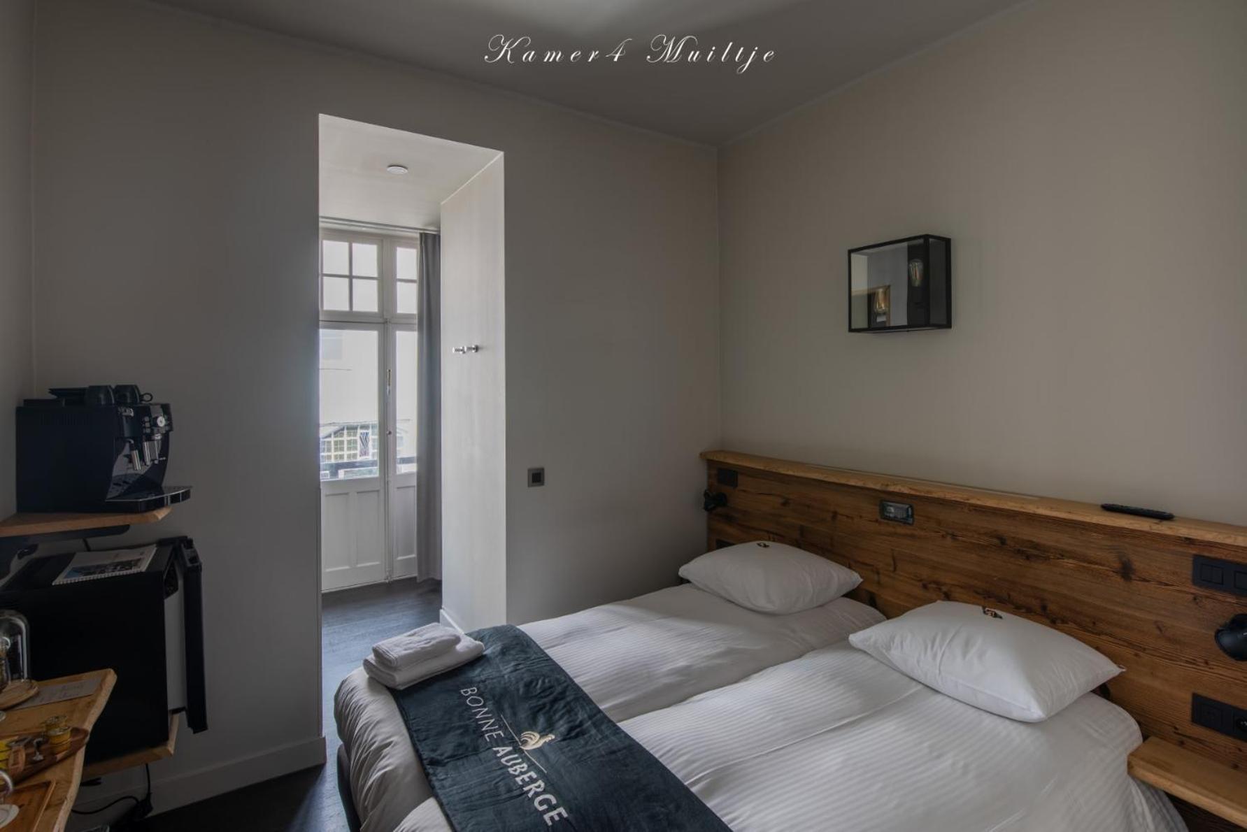 דה האן Hotel Bonne Auberge (Adults Only) מראה חיצוני תמונה